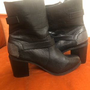 Torrid Size 10 Wide Width Booties